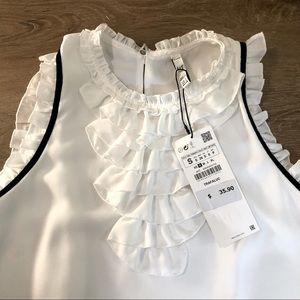 NWT Zara ruffled sleeveless women’s top